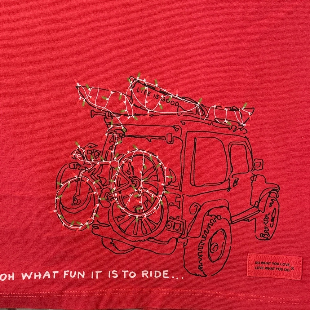 NWT, Life Is Good, retired graphic! muted red  ATV-Jeep with Christmas lights